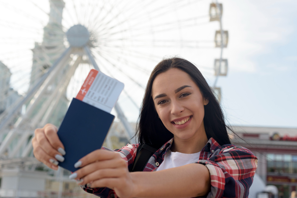 Tourist Visa for all contenders